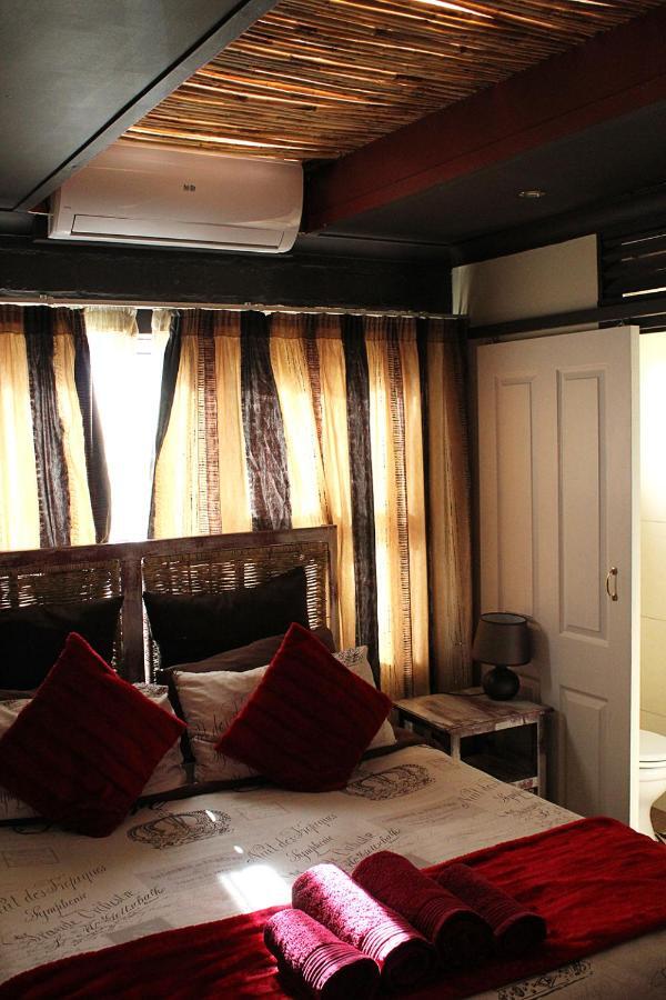 African Adventures Accommodation ダーバンヴィル エクステリア 写真